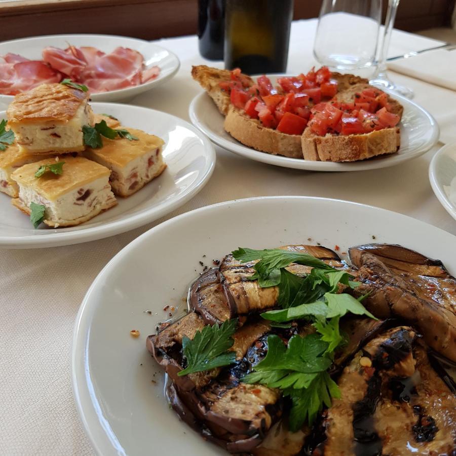 Agriturismo Ricciardelli Villa Contrada  Buitenkant foto